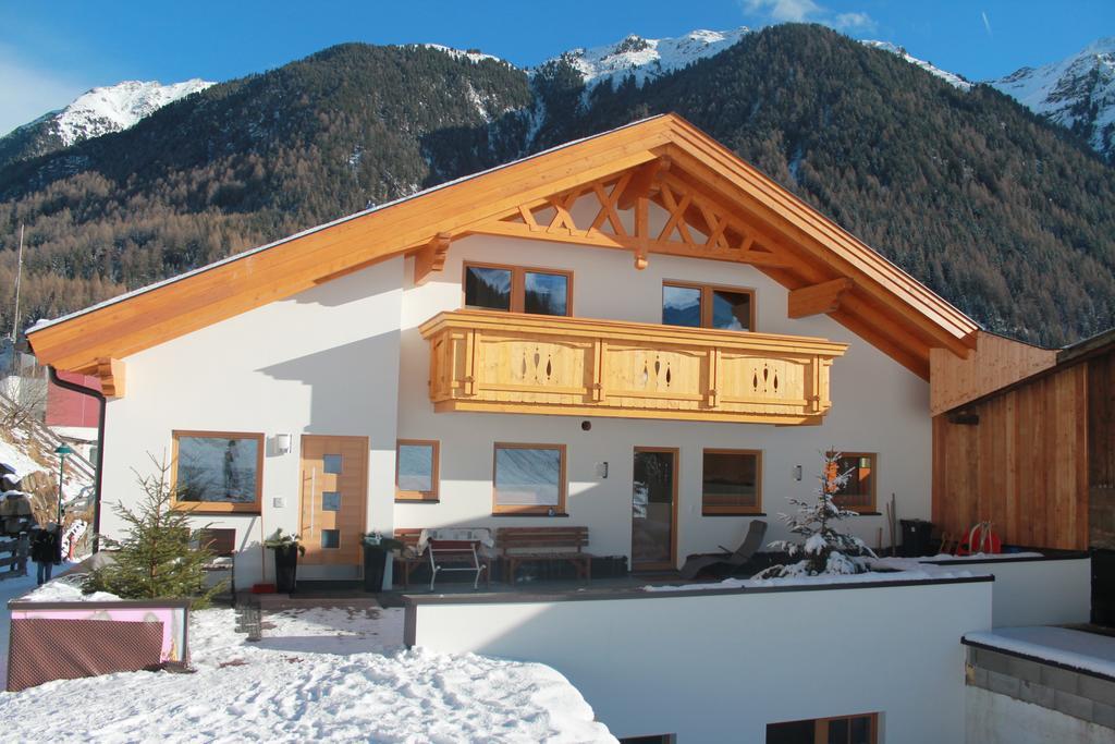 Haus Sennhof Apartment Umhausen Exterior foto