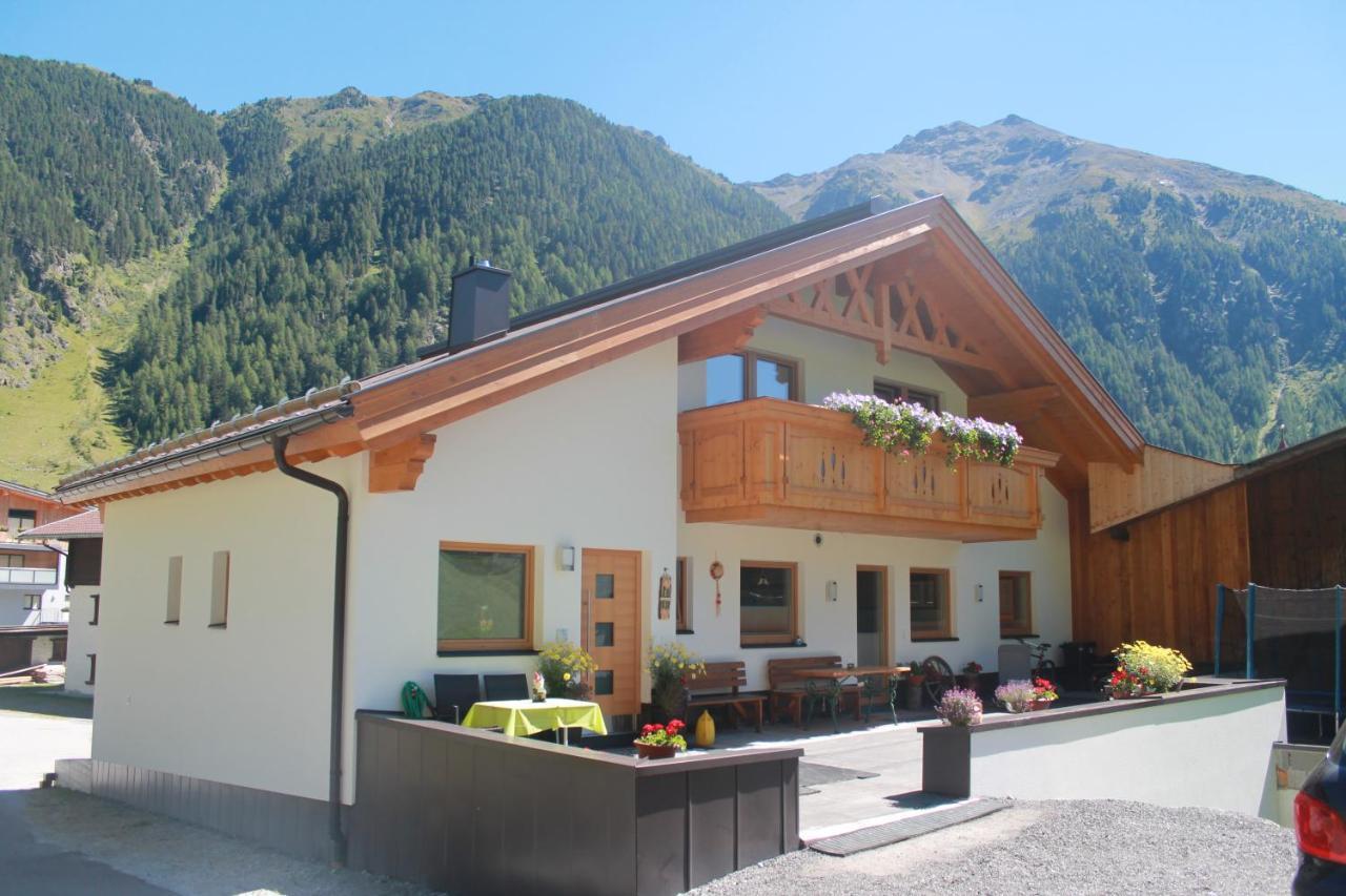 Haus Sennhof Apartment Umhausen Exterior foto